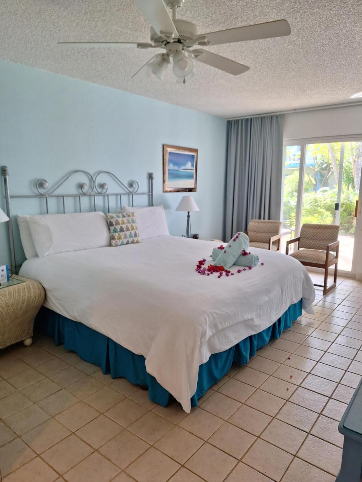 Sibonne Beach Hotel Grace Bay Exterior foto
